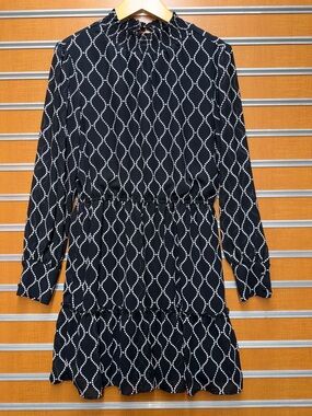 Versona Black Dress with White Dot Chain Pattern
